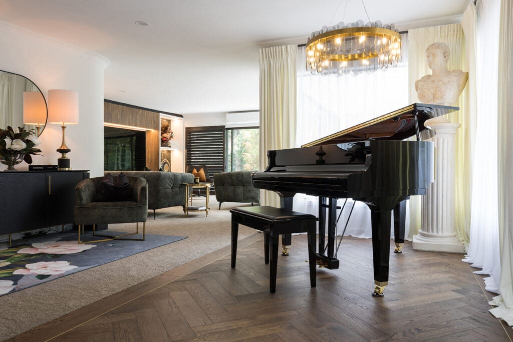 BOLD DESIGN WITH HERRINGBONE