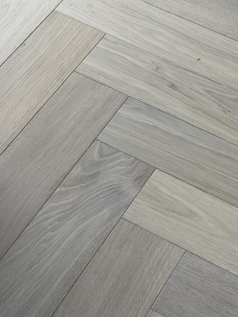 Sazerac Herringbone Timber Floor - 1 (1)