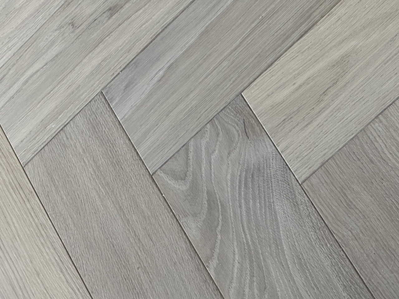 Prime grade herringbone oak flooring. Authentic European FSC Hard wearing oak Sazerac