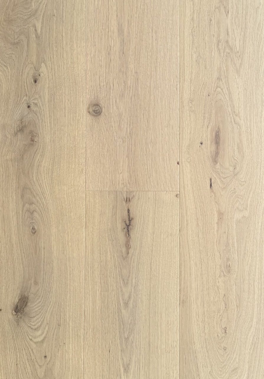 European oak flooring thumbnail light natural colour - Petit Chateau Bordeaux