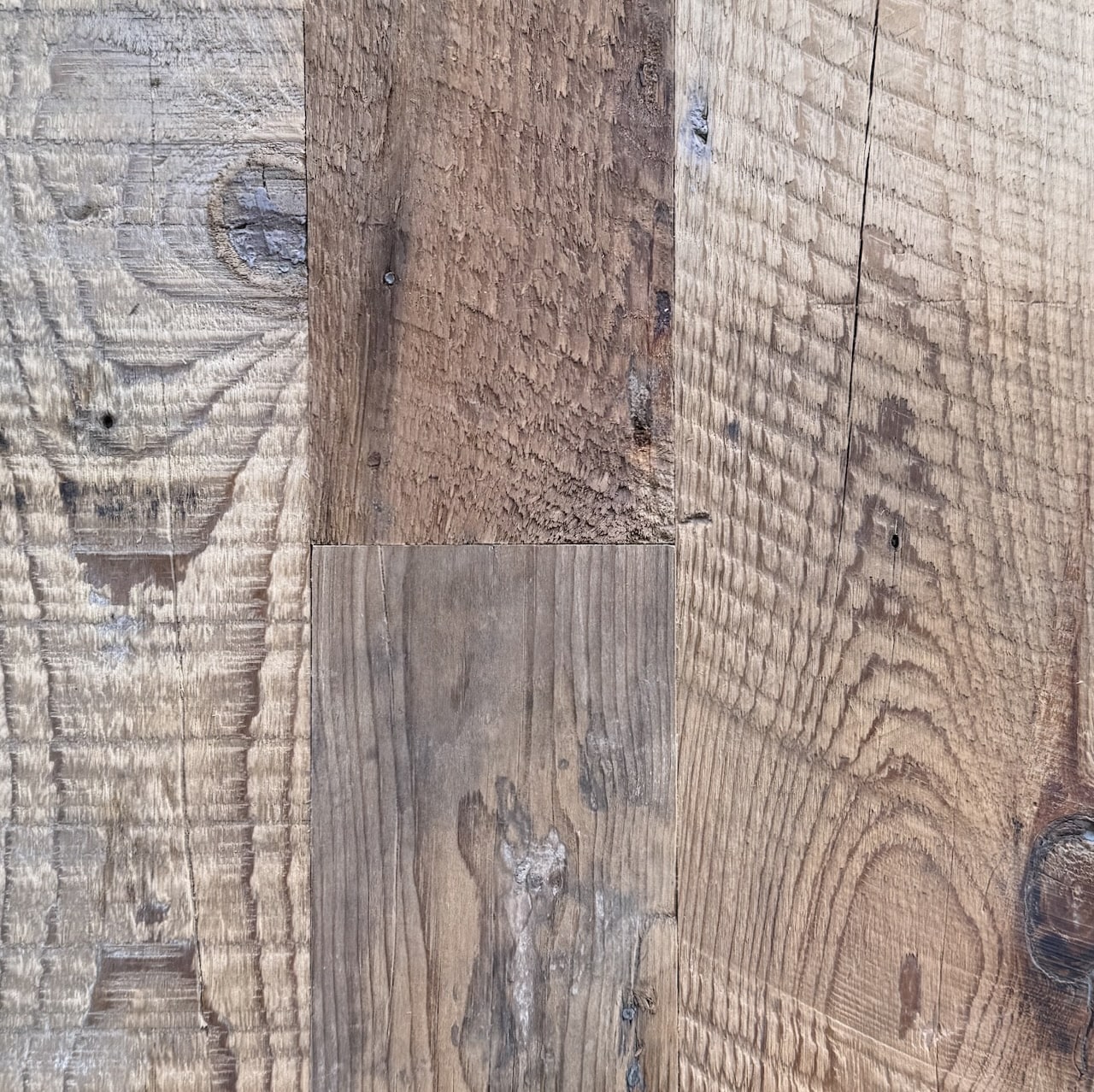 Willowcroft – Reclaimed Pine Flooring with Weathered Charm